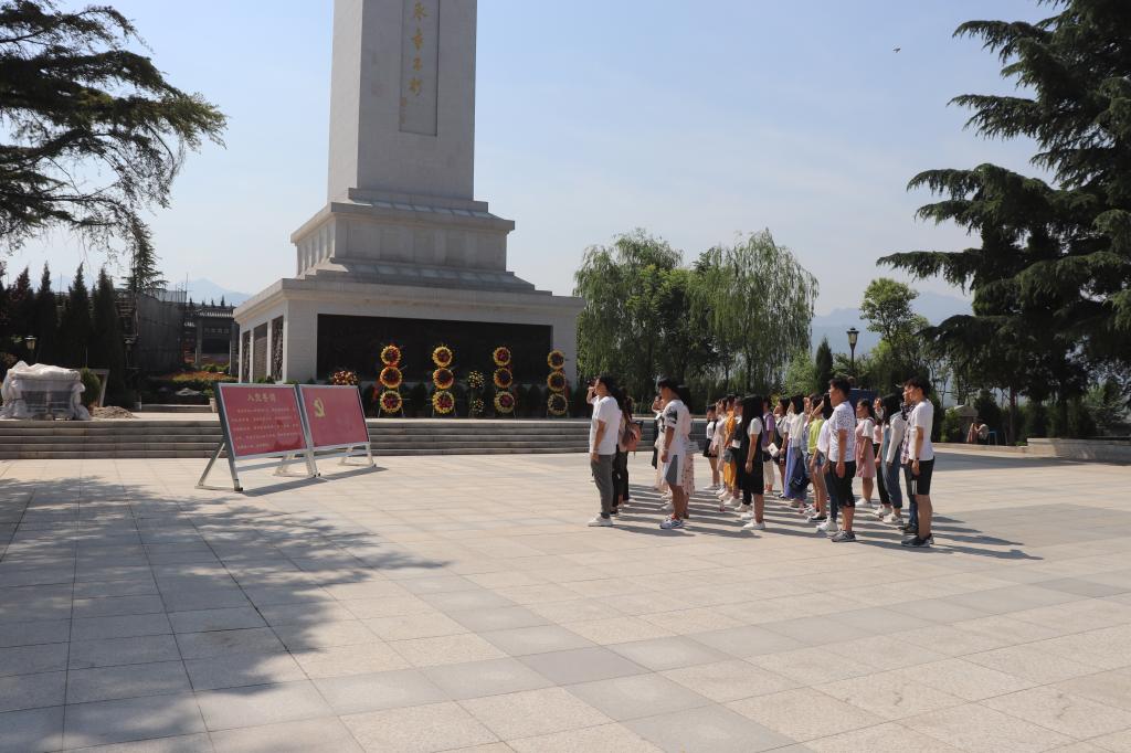 理学院研究生赴渭华起义纪念馆参观学习